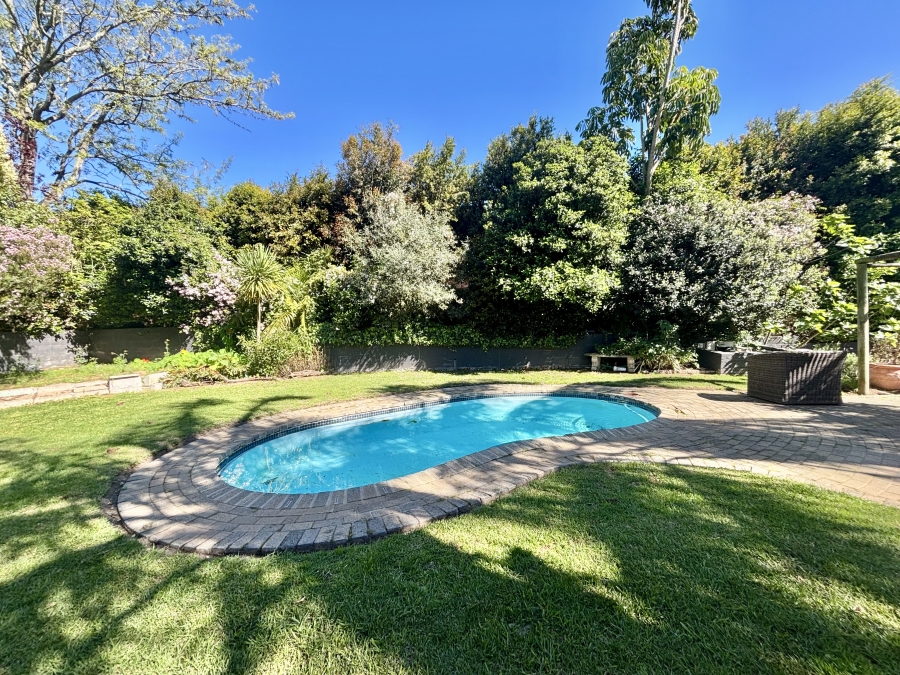 4 Bedroom Property for Sale in Vierlanden Western Cape